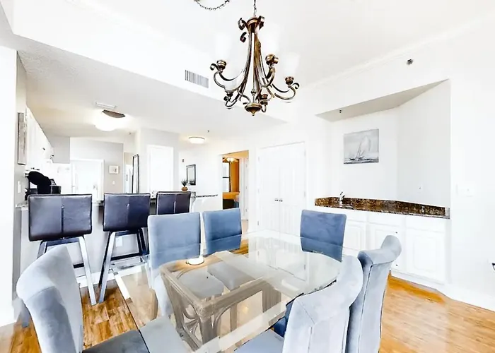 Palacio Unit 1806 *